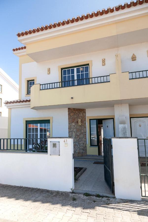 Ocean Breeze Villa Atouguia Da Baleia Dış mekan fotoğraf